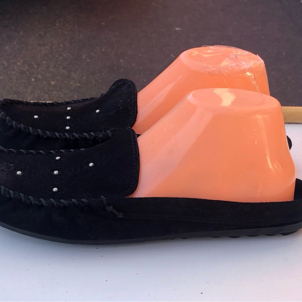 Minnetonka 430S Women’s Black Suede Leather Studs Mules Dlip on Shoes Size 10 - Picture 4 of 12